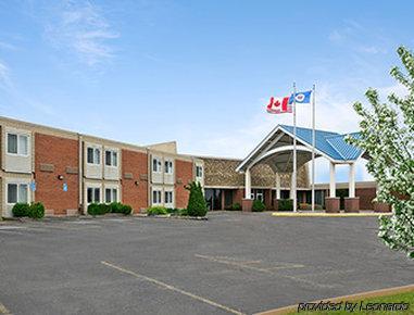 Days Inn Moorhead Exterior foto